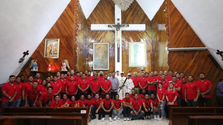 El Club Venados de Mazatlán acudió a su tradicional misa de acción de gracias en la Parroquia La Sagrada Familia.