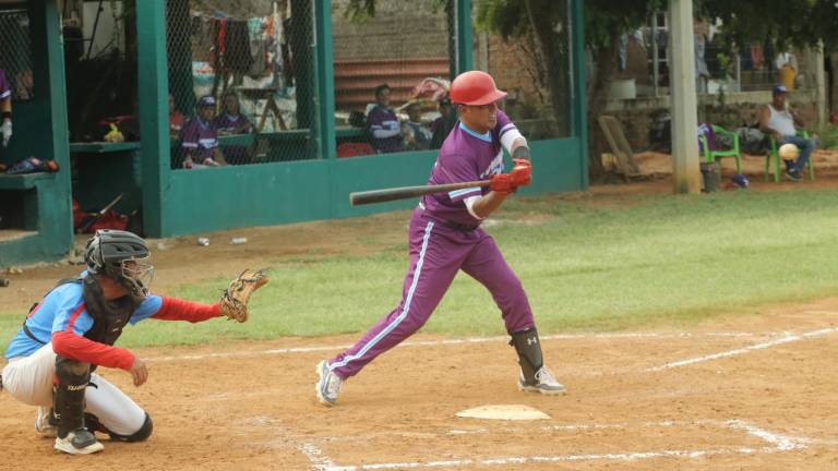 Intensas estuvieron las acciones de la novena jornada.