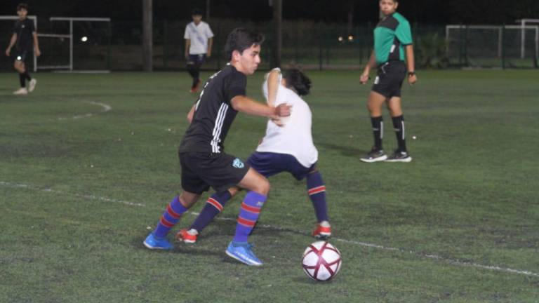 Anglo Moderno sale bien librado en la Liga de Futbol Juvenil C de Mazatlán