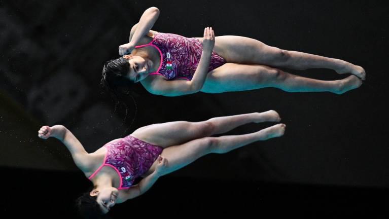 Mía y Lía Cueva brillan con bronce en Montreal.