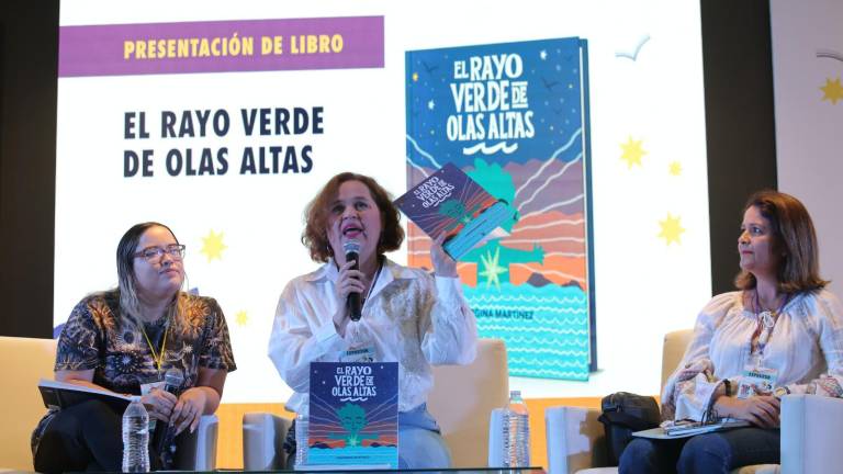 Plasma a Mazatlán a través de su obra literaria ‘El rayo verde de Olas Altas’