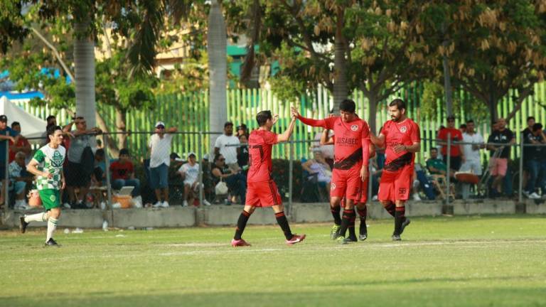 Rojos de Villa Unión Jusabec se impone de forma contundente en la Primera Fuerza.