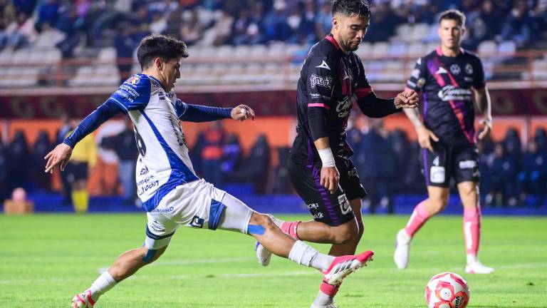 Pachuca vence 2-1 a Puebla con gol agónico de Enner Valencia.