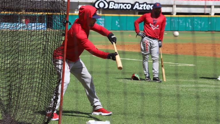 Los Venados de Mazatlán mantienen pláticas con Naranjeros de Hermosillo y Jaguares de Nayarit para concretar nuevos movimientos.