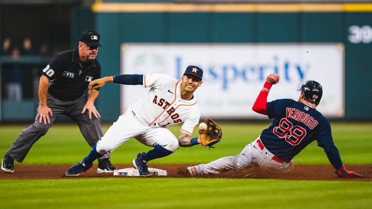 Astros avanza al Clásico de Otoño.