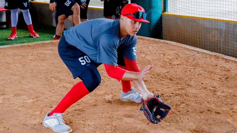 Marco Patiño firma con la organización campeona de Grandes Ligas.