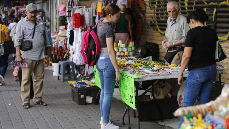 Un reporte del Inegi señala que el empleo informal en México aumentó en ocubre.