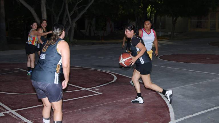 En la rama femenil hubo interesantes duelos.