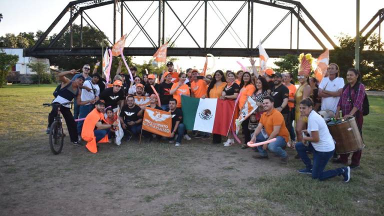 Militantes del partido político estuvieron en el Parque Acuático de Culiacán.