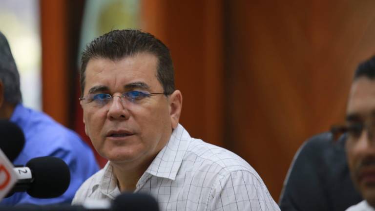 El Alcalde Édgar González señala que la meta de recaudación este año por el pago de Predial en Mazatlán es de 470 millones de pesos.