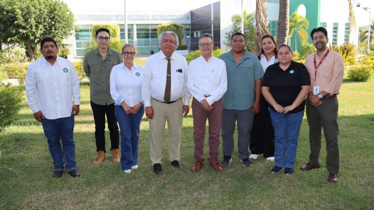Firman convenio de colaboración UTEsc y Confíe. Se presenta propuesta sobre inducción floral del mango