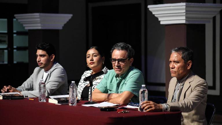 Guillermo Ibarra presentó su más reciente libro ‘Sinaloa en México y el mundo, en vísperas del colapso’.