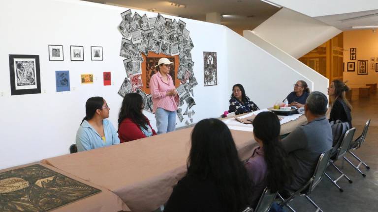 El taller está siendo impartido de manera gratuita por la grabadista Bri Alonso en dos sesiones.