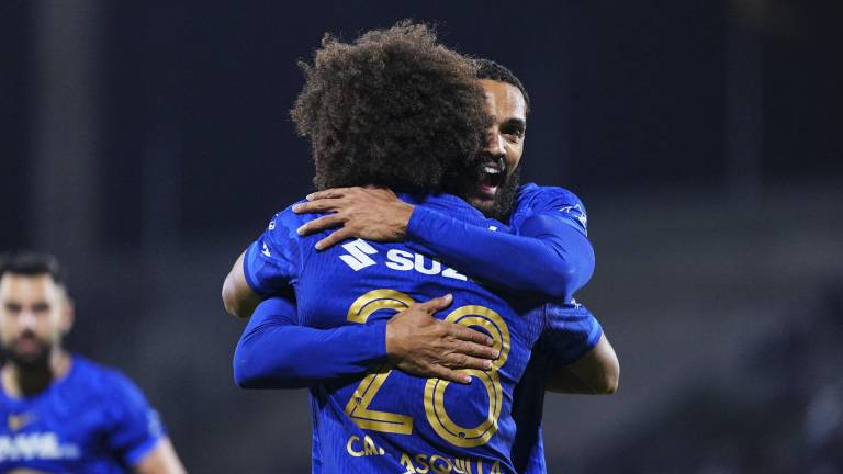 Pumas golean 4-0 a Santos y mantienen invicto en el Clausura 2026.