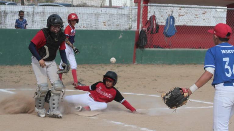 Encuentro entre Liga Mazatlán y Silleritos de Concordia.