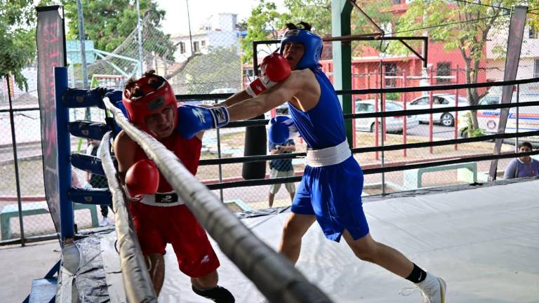 Los mejores boxeadores de Mazatlán se dieron cita en el Gimnasio Infonavit Playas para la primera de tres jornadas eliminatorias.