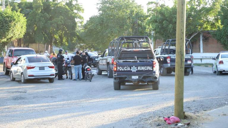 Con despliegue de policías y patrullas se montó un operativo de búsqueda en las Colonias Emiliano Zapata y Esperanza, el pasado jueves 7 de diciembre.