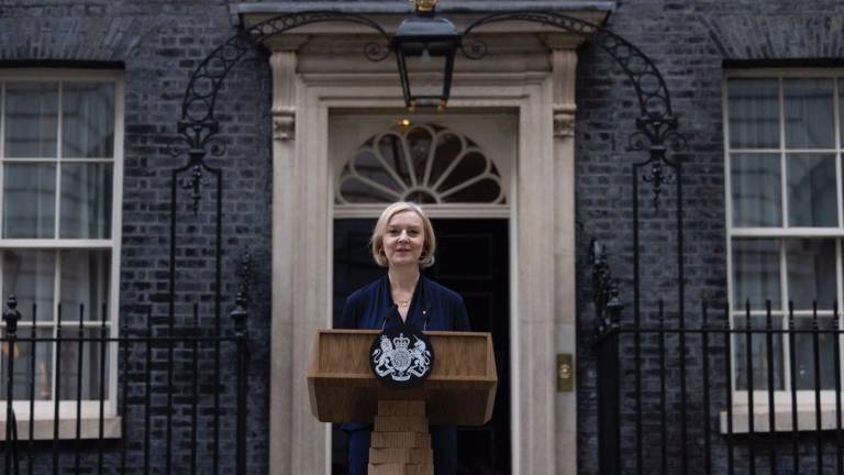 Liz Truss renuncia como Primera Ministra británica, tras solo 45 días en el cargo