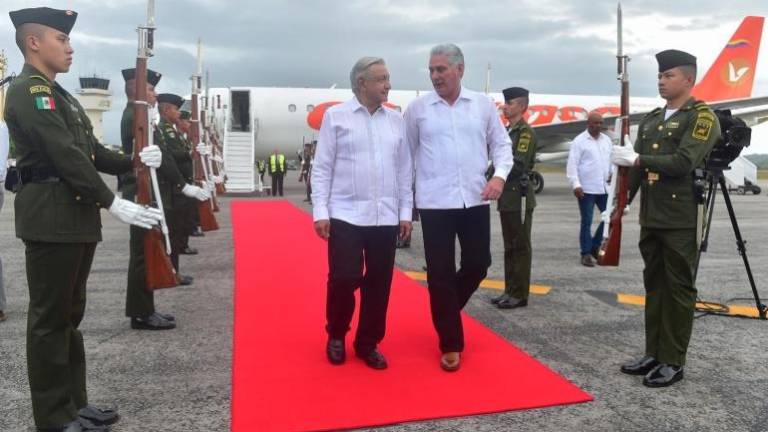 AMLO recibe al Presidente cubano Miguel Díaz-Canel en Campeche