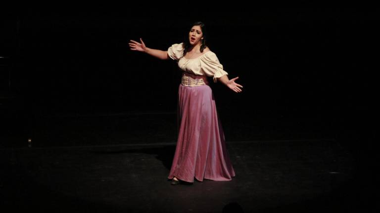 Cantantes profesionales como la soprano Lucía Beyles y estudiantes pueden participar en el ‘Carlo Morelli’.
