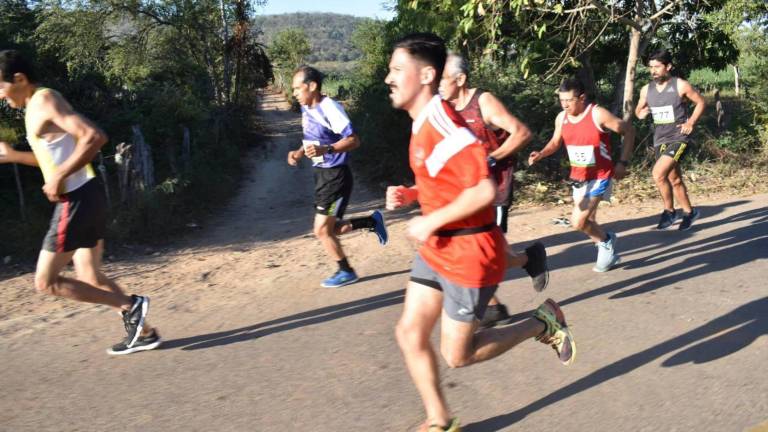 La competencia esperaba la participación de 500 corredores.