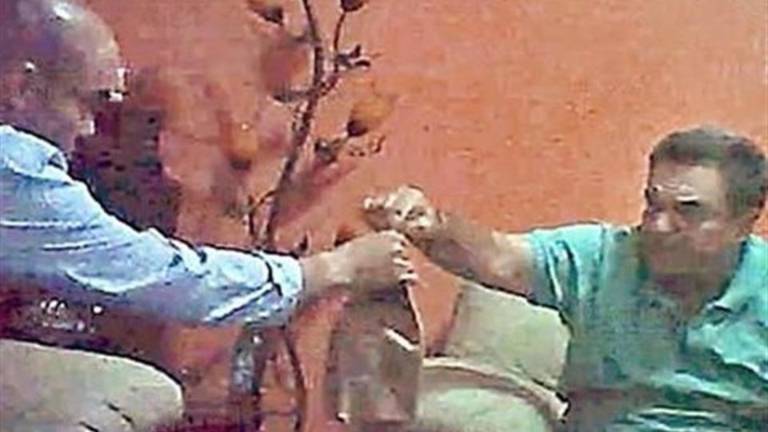 Vídeos en los que presuntamente Pío Lorenzo López Obrador recibe dinero en efectivo de David León Romero, ex director general de la Coordinación Nacional de Protección Civil.