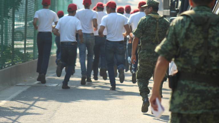 El llamado es para los jóvenes que aún no han entregado su cartilla de identidad militar.