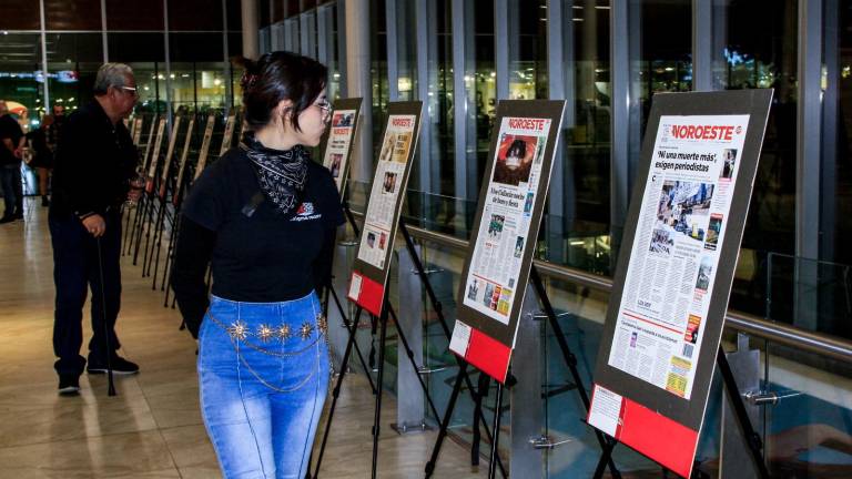 Portadas históricas de Noroeste llegan a instalaciones de Plaza Ceiba en Culiacán