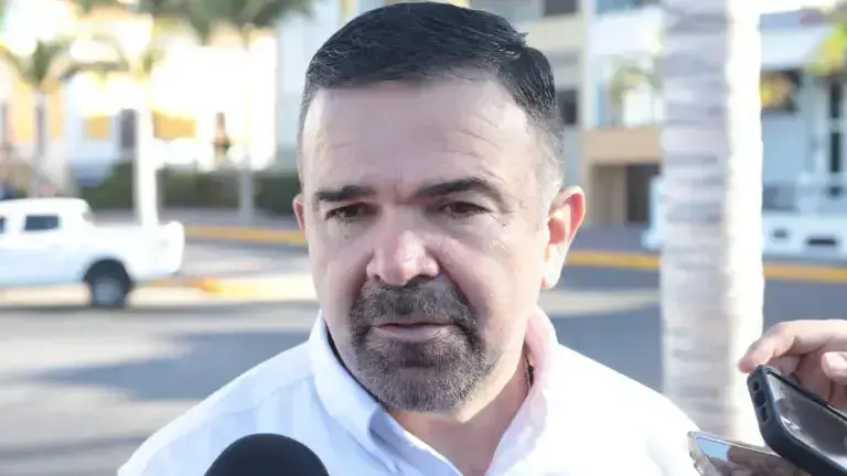 Óscar Osuna solicitó unos días para recuperarse física y emocionalmente tras el atentado en su contra, informó el Secretario del Ayuntamiento.