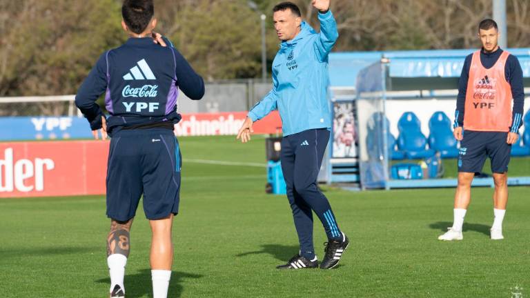 Lionel Scaloni ya prepara el debut de Argentina en las eliminatorias para el próximo Mundial.