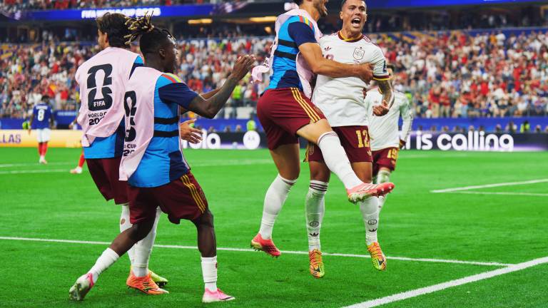 Pedro Porro anotó el segundo gol de los españoles, que derrotaron con autoridad a Francia para volver a la final de la Copa del Mundo.