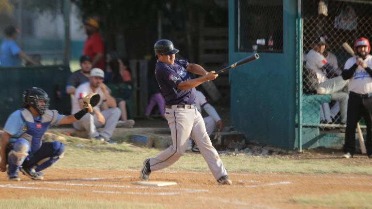 Distribuidora Villegas se impuso 8-3 a Óptica Bemed.