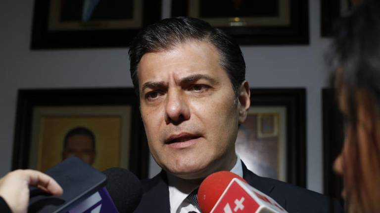 Corporaciones de auxilio y seguridad participarán en el operativo para garantizar la seguridad durante el periodo vacacional en Culiacán, señaló José Ernesto Peñuelas, Secretario del Ayuntamiento.