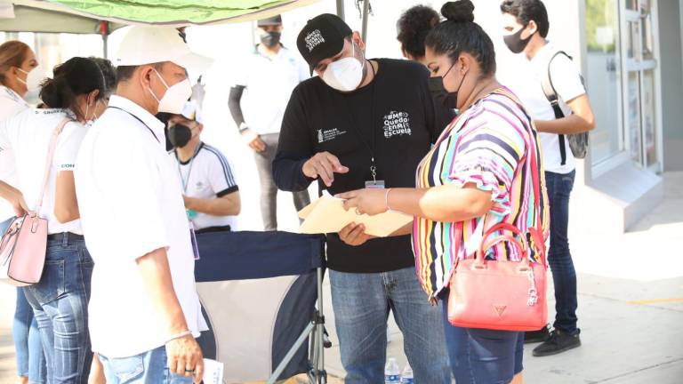 Vacunación contra Covid para docentes en Sinaloa será del 12 al 15 de enero, anuncia SEPyC