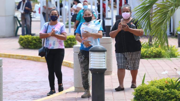 La gente debe protegerse del virus, dice el Gobernador.