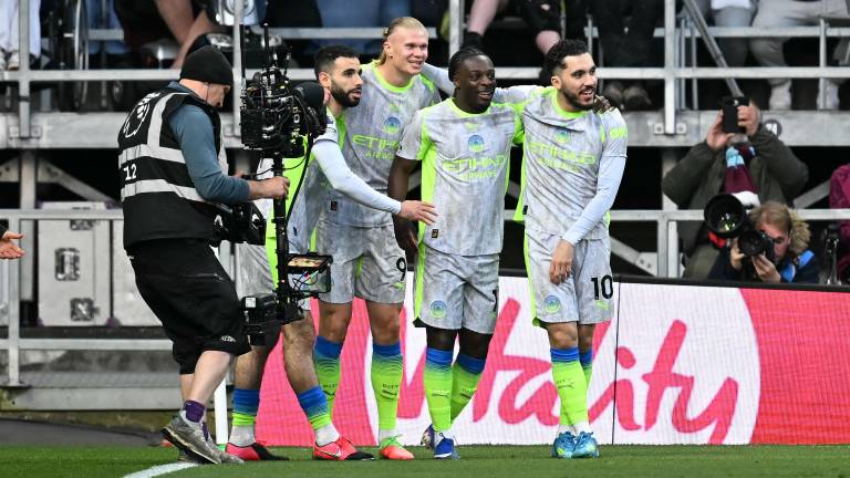 Manchester City tumba al Arsenal de la cima.