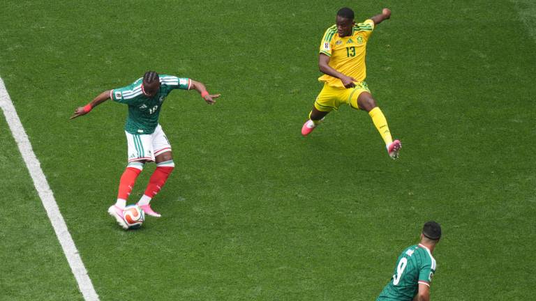 México sale obligado a ganar para buscar la cima del Grupo A.