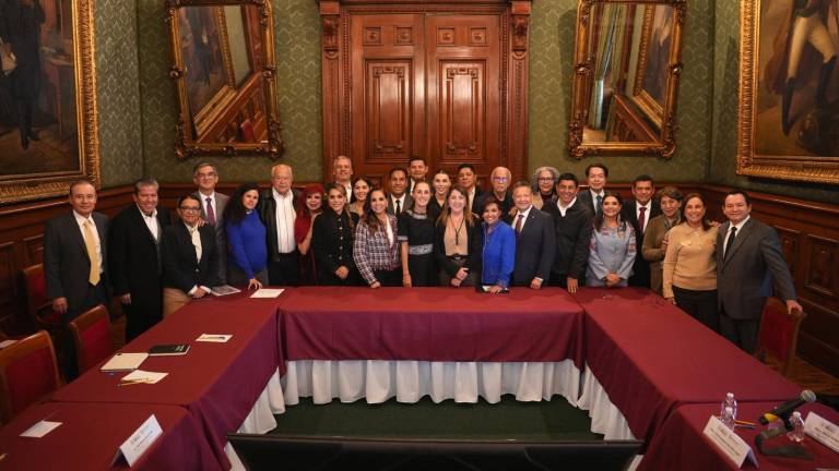 Al encuentro acudieron mandatarios estatales de la autodenominada Cuarta Transformación.