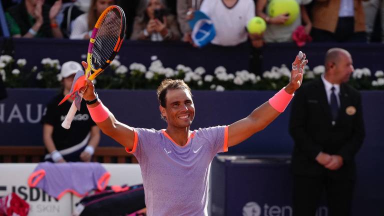 Rafael Nadal regresó a las canchas de manera exitosa en Barcelona.
