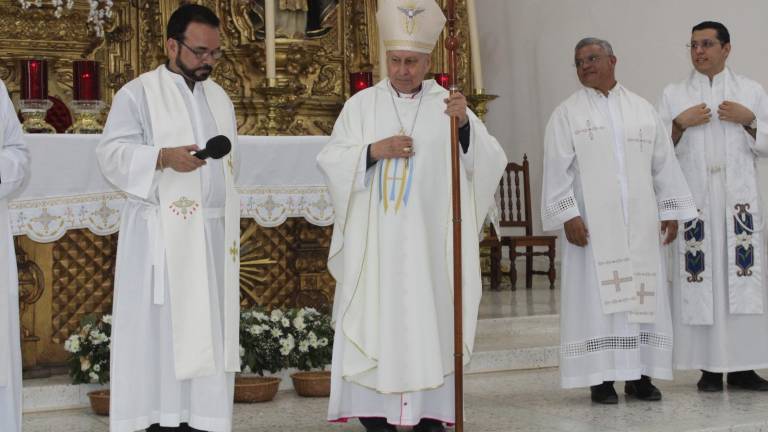 El Obispo de la Diócesis de Mazatlán, Mario Espinosa Contreras, habló de la relación entre Iglesia y Estado.