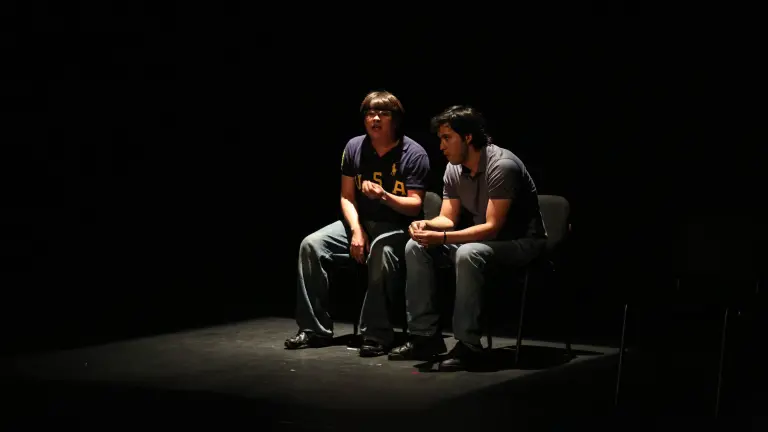 Alumnos de Teatro de la Escuela de Artes José Limón presentan la obra como parte del Festival de Fin de Cursos.