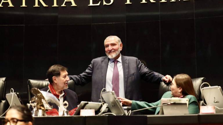 La Presidenta Claudia Sheinbaum Pardo afirma que no hay investigaciones contra el Senador Adán Augusto López Hernández.