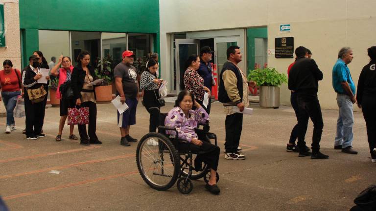 Denuncian falta de medicamento para la artritis en el IMSS, en Culiacán