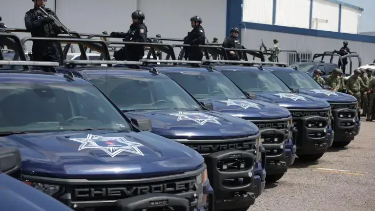 Sinaloa tiene menos policías estatales, presupuesto y certificación en plena crisis de violencia.
