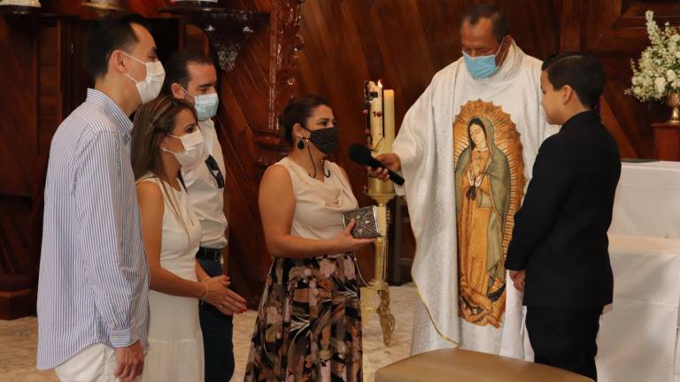 Luis González Velázquez recibe a Jesús en su corazón