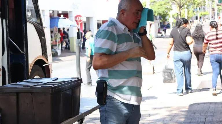 Durante este jueves se prevé que en algunas regiones, sobre todo centro y sur de Sinaloa, las temperaturas lleguen hasta los 40 grados.