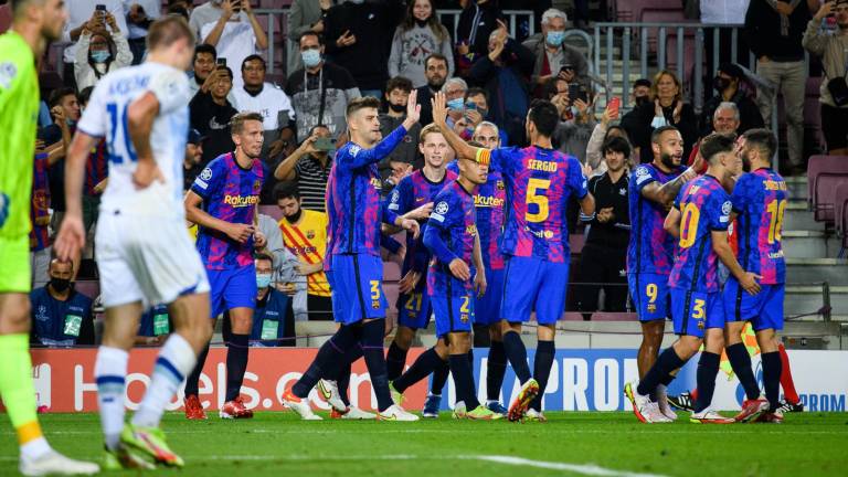 Barcelona gana por la mínima con gol de Piqué.
