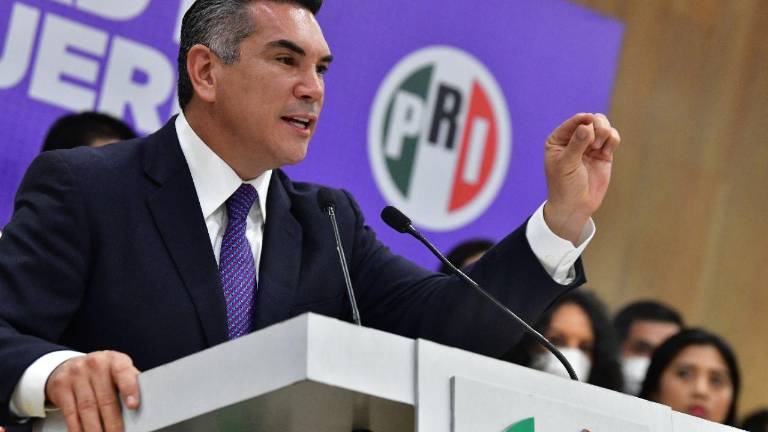 Alejandro Moreno exigió a las autoridades estatales y federales que actúen con firmeza, con rapidez y total transparencia, para el esclarecimiento de los hechos y se haga justicia.