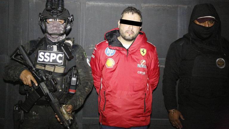 El Gobierno federal informó de la detención del Alcalde de Tequila y de tres funcionarios municipales.