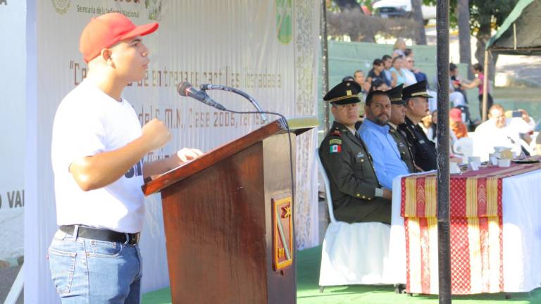 El evento realizado en la Octava Zona Militar, tuvo la presencia de autoridades del Ejército Mexicano y municipales.